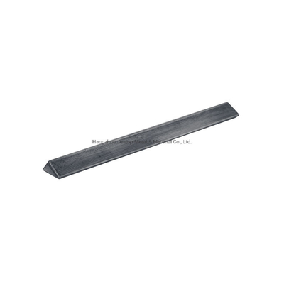 Q235로 만든 20mmx20mm 전접 콘크리트를 위한 냉면 철근 삼각형 샴퍼를 형성하는 것
